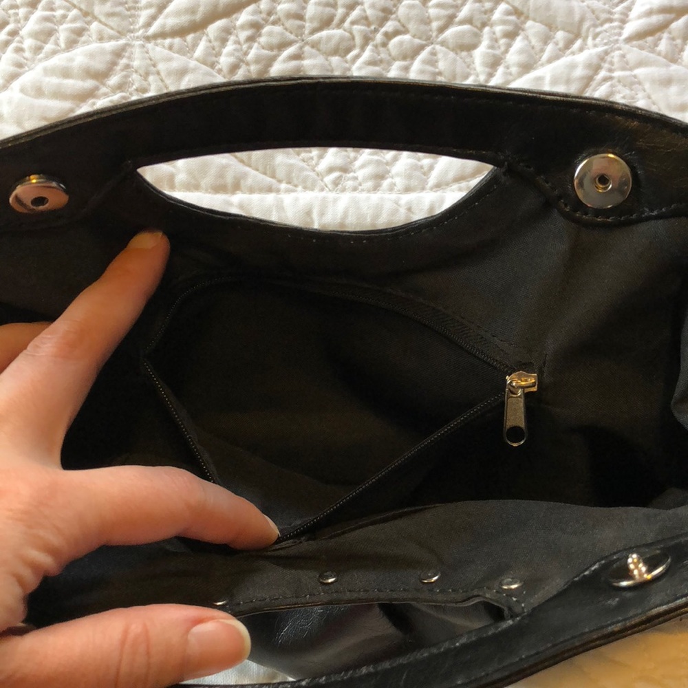 Black Clutch - Picture 5 of 5